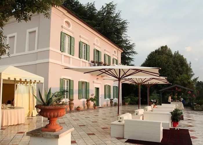 Bed and Breakfast Il Leccio 3*